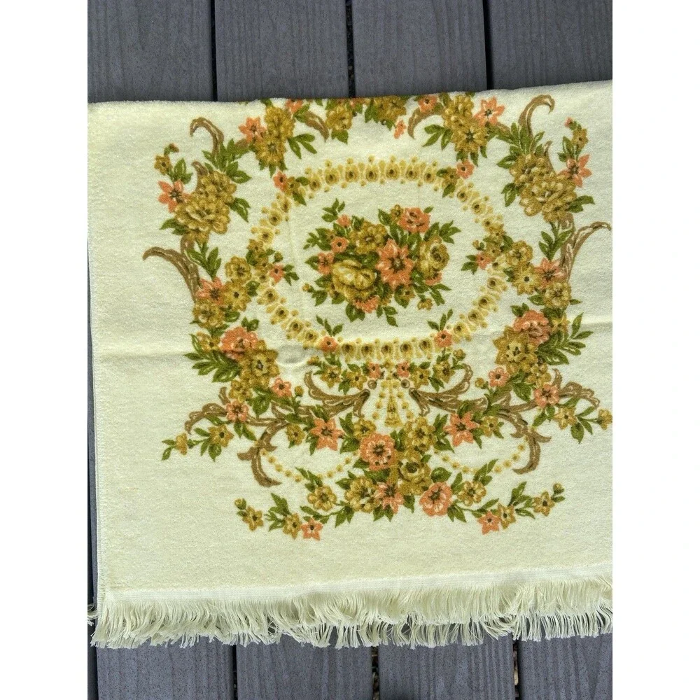 Vintage Tastemaker 100% Cotton Floral Fringe Bath Towels Set Yellow (2) Cottage